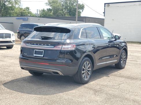 Used 2022 Lincoln Nautilus FWD image 6