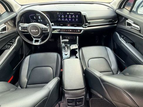 Used 2025 Kia Sportage EX FWD image 31