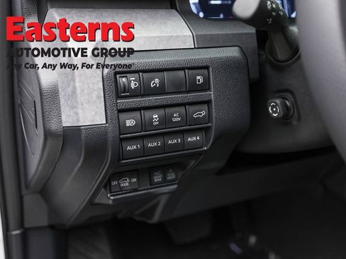 Used 2025 Toyota 4Runner Trailhunter AWD/4WD image 20