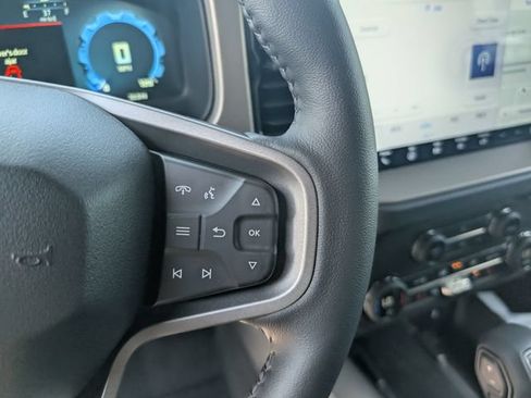 New 2026 Ford Bronco Outer Banks w/ Black Appearance Package AWD/4WD image 17