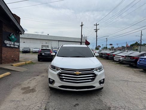 Used 2018 Chevrolet Traverse High Country w/ LPO, Floor Liner Package AWD/4WD image 8
