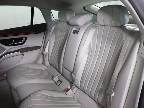 Used 2024 Mercedes-Benz EQS 450+ 4MATIC Sedan w/ AMG Line Exterior Package image 34