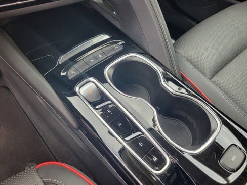 Used 2023 Buick Envision Essence w/ Sport Touring Package image 21