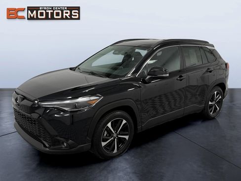 Used 2023 Toyota Corolla Cross XSE w/ Convenience Package image 1