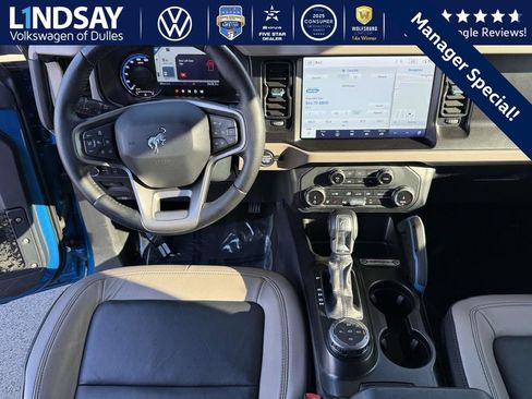 Used 2022 Ford Bronco Wildtrak image 2