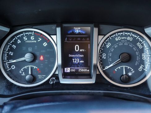 Used 2022 Toyota Tacoma Limited w/ Nightshade Package AWD/4WD image 29