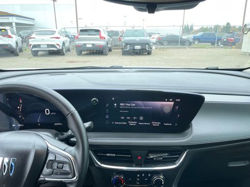 Used 2025 Buick Encore GX Preferred image 33