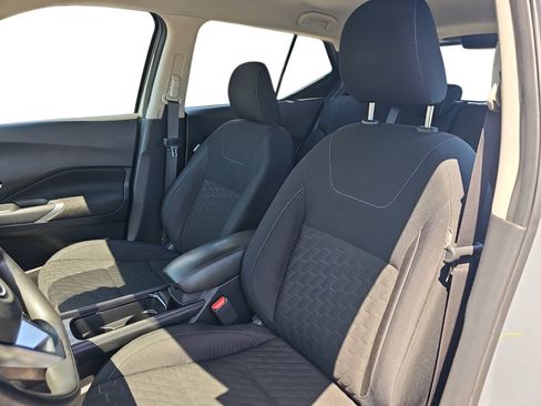 Used 2023 Nissan Kicks SV FWD image 12