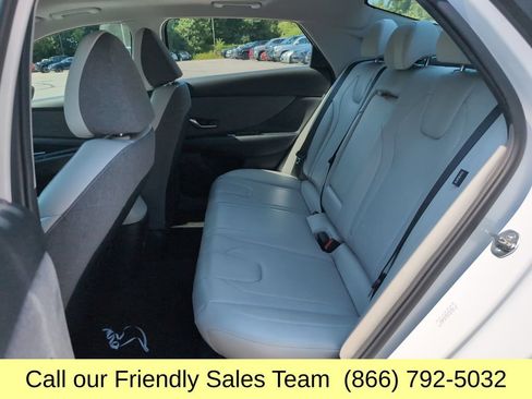 Used 2024 Hyundai Elantra Limited FWD image 24