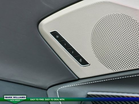 Used 2021 Chevrolet Corvette Stingray Premium Conv w/ Z51 Performance Package image 29