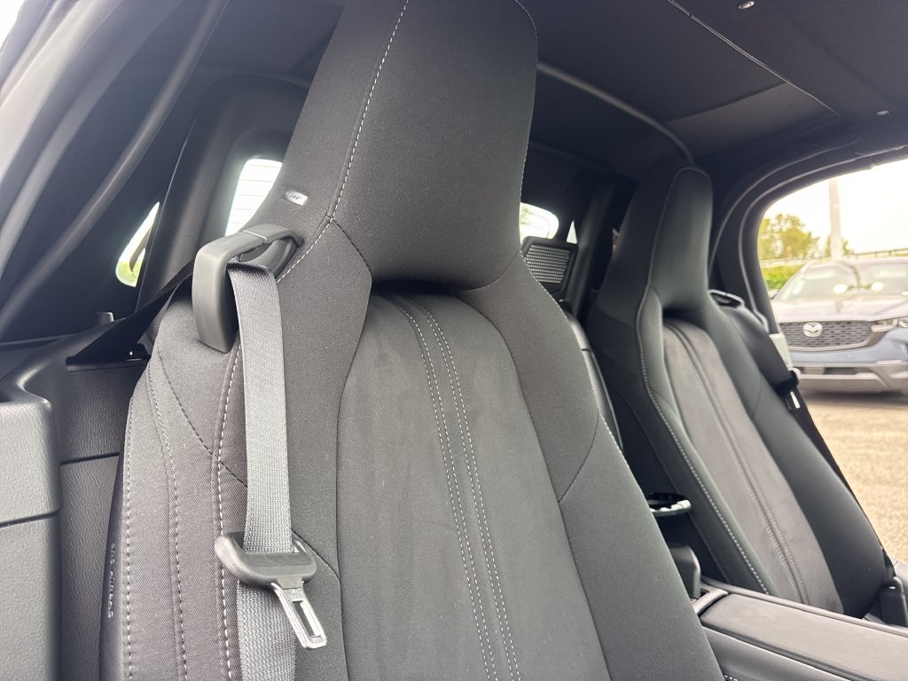 New 2026 MAZDA MX-5 Miata Club w/ Interior Package RWD image 22