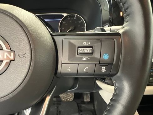 Used 2023 Nissan Pathfinder SL w/ SL Premium Package AWD/4WD image 21