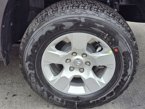 New 2026 RAM 1500 2WD Crew Cab image 9