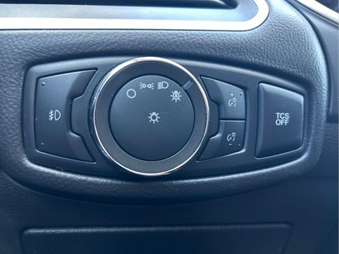 Used 2020 Ford Edge SEL FWD image 25