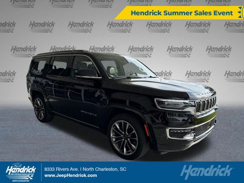 Used 2025 Jeep Wagoneer Series III w/ Premium Group I AWD/4WD image 1