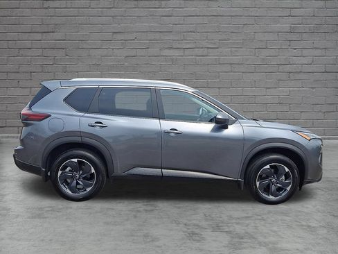 Used 2026 Nissan Rogue SV w/ SV Premium Package AWD/4WD image 13