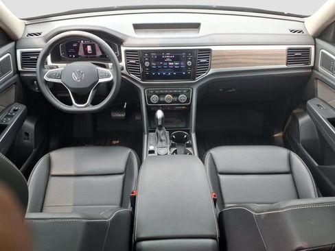 Used 2023 Volkswagen Atlas SEL AWD/4WD image 7