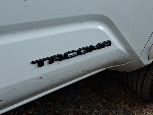 Used 2025 Toyota Tacoma TRD Sport AWD/4WD image 5
