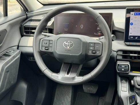 Used 2026 Toyota RAV4 XLE Premium AWD/4WD image 18
