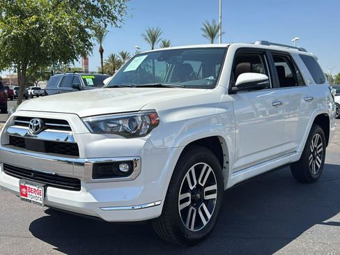 Certified 2022 Toyota 4Runner Limited AWD/4WD image 4