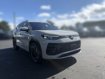 New 2026 Volkswagen Tiguan SEL R-Line