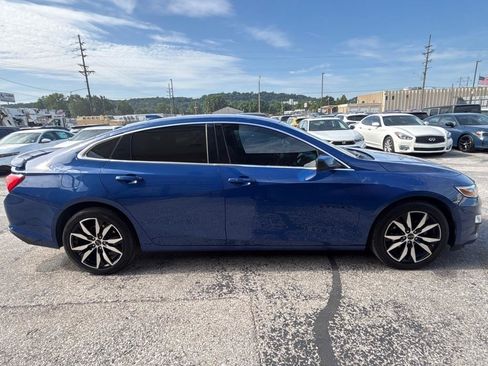 Used 2023 Chevrolet Malibu RS FWD image 8