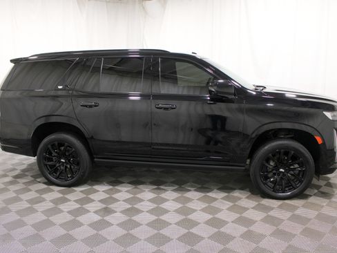 Certified 2023 Cadillac Escalade Sport Platinum w/ LPO, ONYX Package AWD/4WD image 33