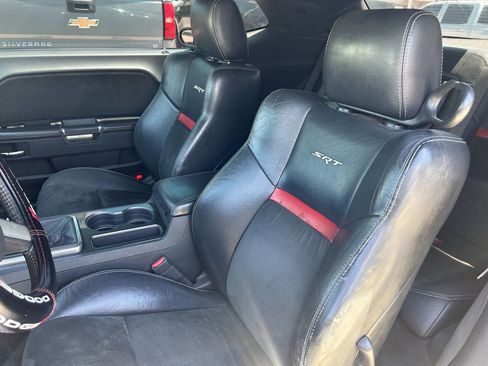 Used 2009 Dodge Challenger SRT8 w/ SRT Option Group II RWD image 14