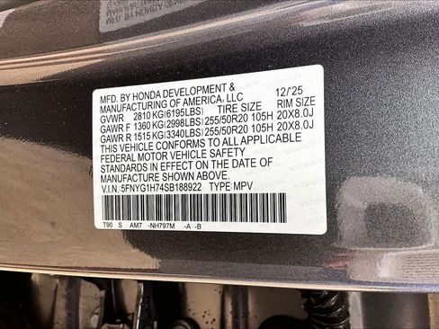 Certified 2025 Honda Pilot Touring image 35
