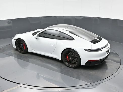 Certified 2022 Porsche 911 Carrera GTS image 27
