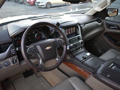 Used 2015 Chevrolet Suburban LTZ image 10