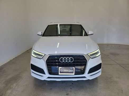 Used 2018 Audi Q3 2.0T Premium Plus w/ Premium Plus Package AWD/4WD image 2