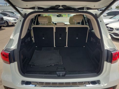 Certified 2022 Mercedes-Benz GLB 250 image 8