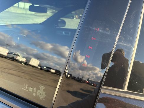 Used 2023 Ford Explorer ST w/ Equipment Group 401A image 10