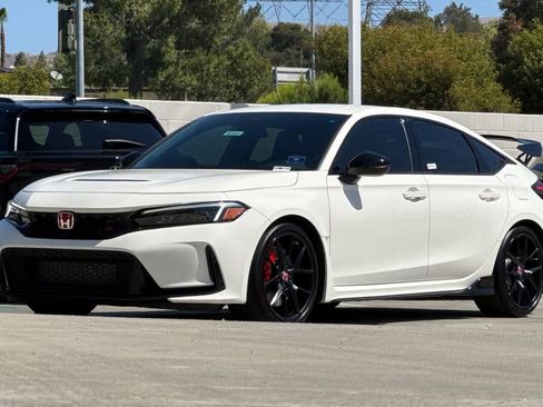 Certified 2025 Honda Civic Type R image 11