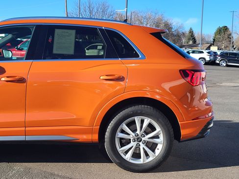 Used 2022 Audi Q3 2.0T Premium w/ Convenience Package image 5