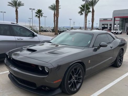 Used 2022 Dodge Challenger R/T Scat Pack image 1