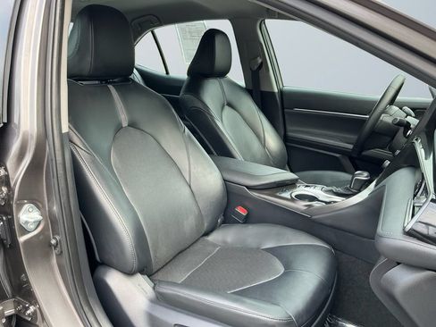 Used 2023 Toyota Camry XLE FWD image 16