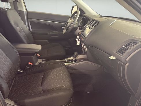Used 2023 Mitsubishi Outlander Sport ES AWD/4WD image 16
