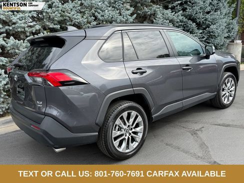 Used 2023 Toyota RAV4 XLE Premium AWD/4WD image 9