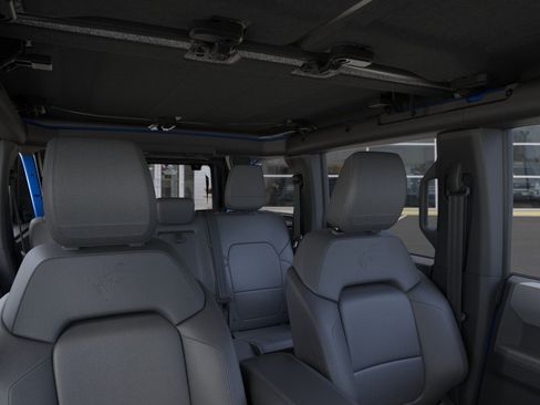 New 2025 Ford Bronco Big Bend w/ Black Diamond Package AWD/4WD image 12