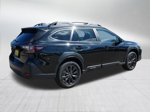 Used 2025 Subaru Outback Onyx Edition AWD/4WD image 7