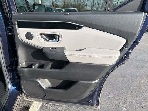 Certified 2025 Honda Pilot Touring image 26