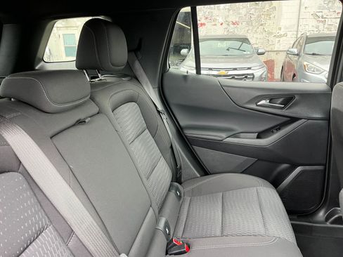 Used 2025 Chevrolet Equinox LT image 37