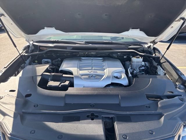 Used 2017 Lexus LX 570 4WD w/ Luxury Package image 27