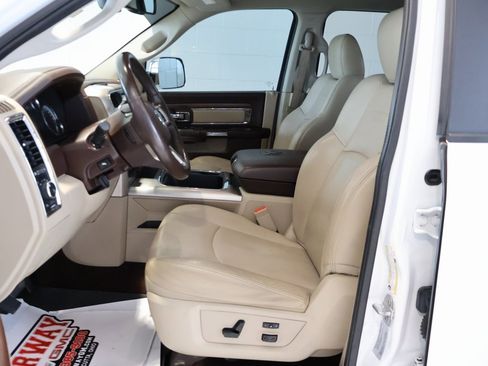 Used 2017 RAM 3500 Laramie image 13