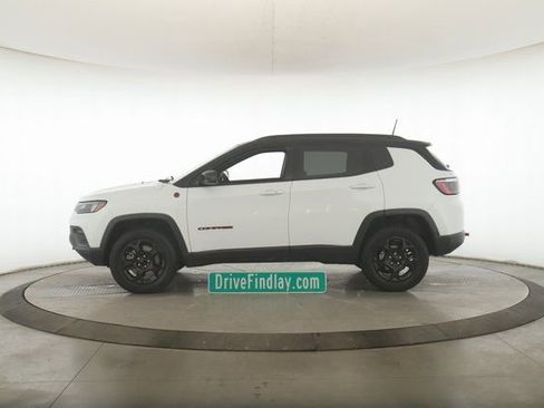 Used 2023 Jeep Compass Trailhawk image 9