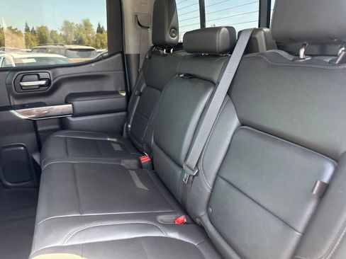 Used 2019 Chevrolet Silverado 1500 LTZ w/ LTZ Premium Package AWD/4WD image 16