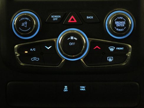 Used 2015 RAM 1500 Big Horn AWD/4WD image 22