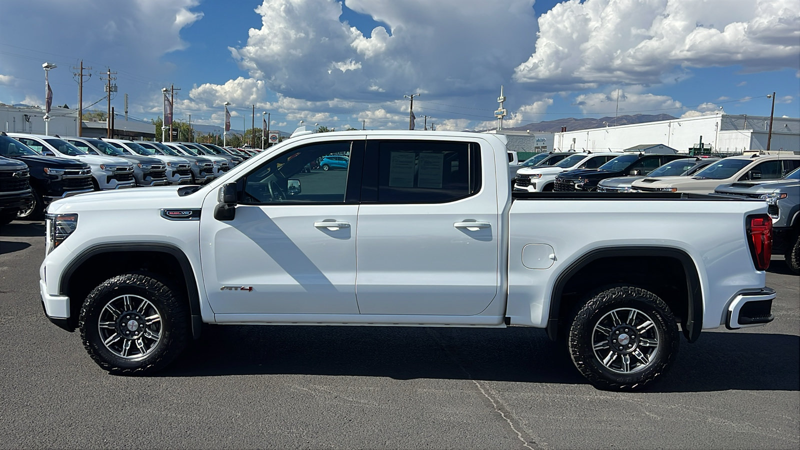 Certified 2025 GMC Sierra 1500 AT4 AWD/4WD image 9